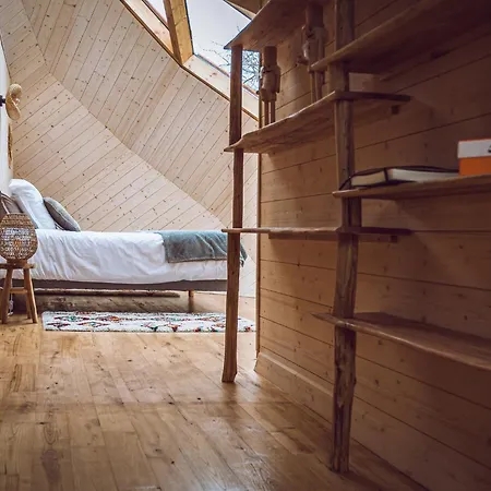 Dans Les Arbres Avec Lot Et Dordogne Lodge